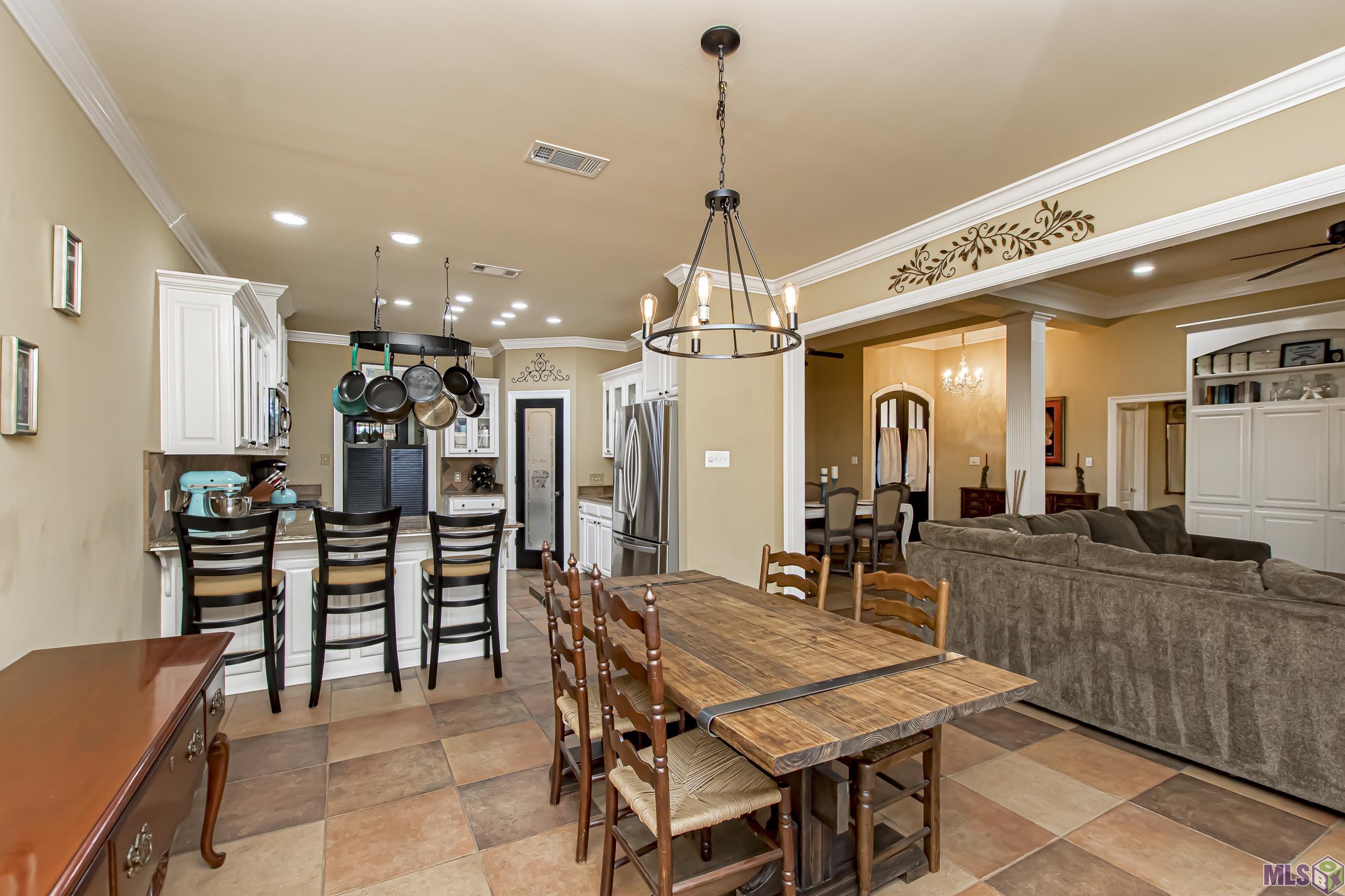 5212 Heidis Place Baton Rouge, LA 70817 - Photo 9 of 30 Gallery Image 9