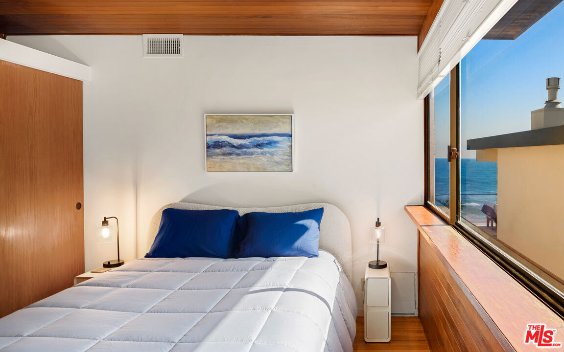 24638 Malibu Road Malibu, CA 90265 - Photo 28 of 34