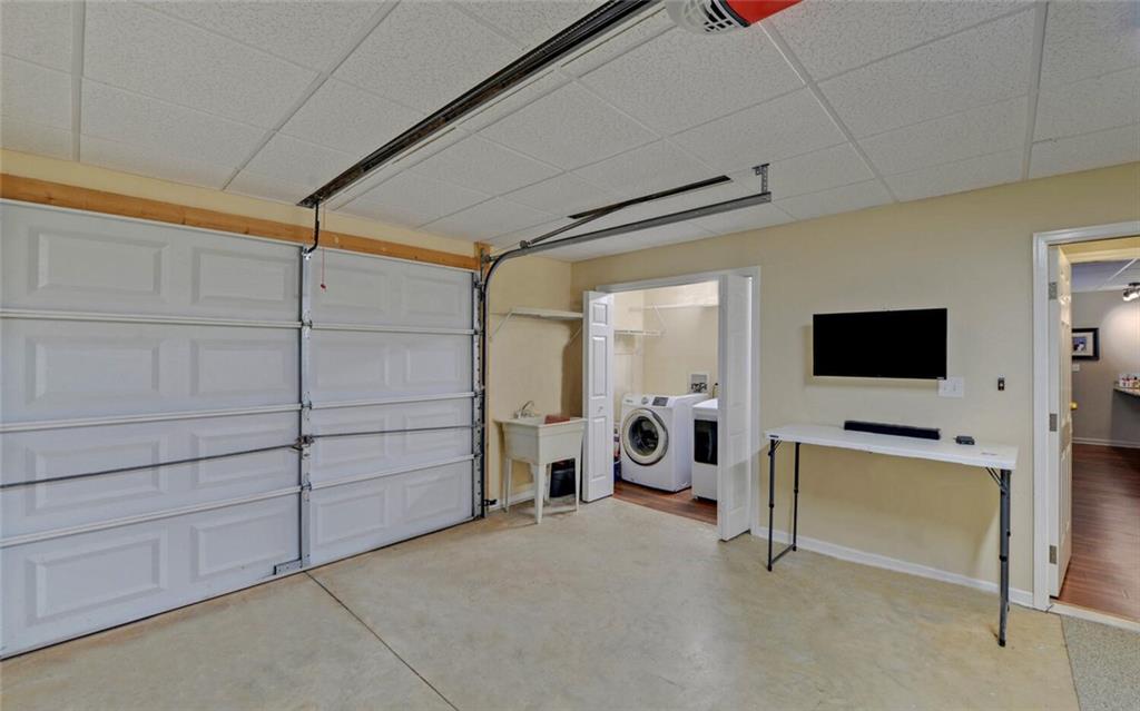 3644 Maple Forge Lane Gainesville, GA 30504 - Photo 36 of 49 a view of a livingroom with walk in closet