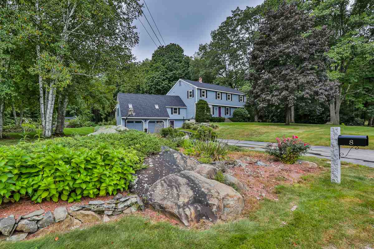 8 Woodridge Road Hampstead, NH 03826 - Photo 1 of 40
