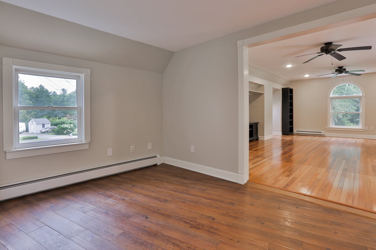 8 Woodridge Road Hampstead, NH 03826 - Photo 24 of 40