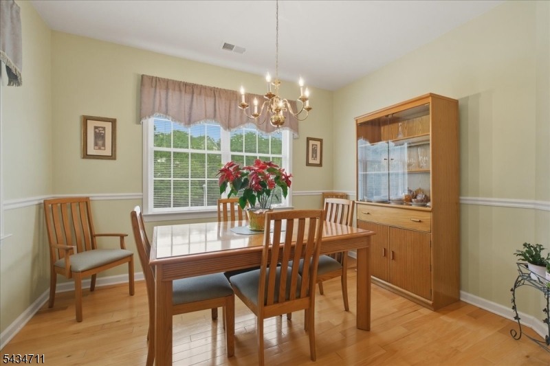 104 Ridgeview Lane Mount Arlington, NJ 07856 - Photo 14 of 40