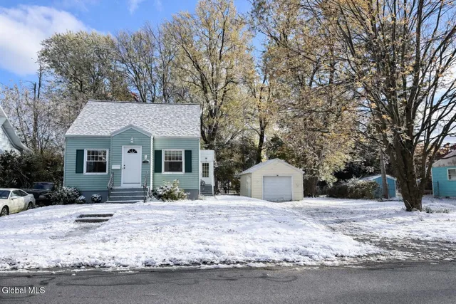 $254,900 | 150 Gifford Road, Schenectady, NY 12304