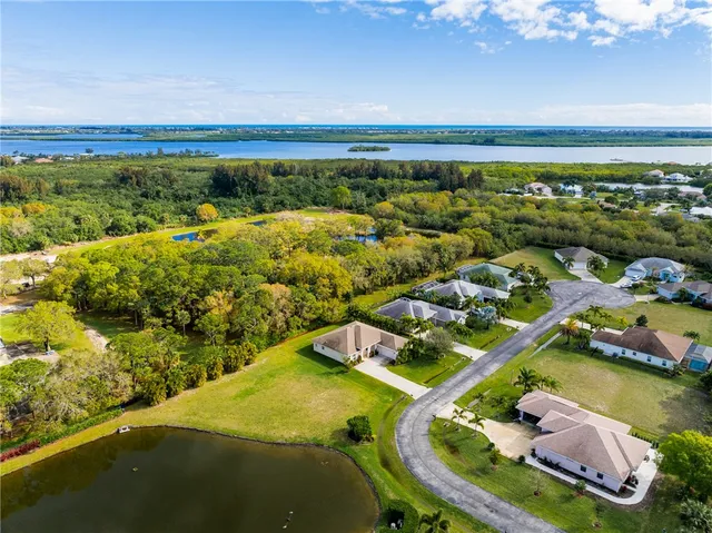$524,000 | 7445 36th Court, Vero Beach, FL 32967