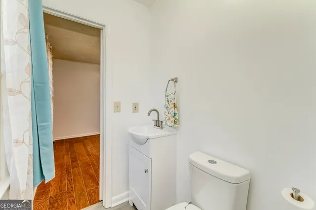 a view of empty room with an empty room