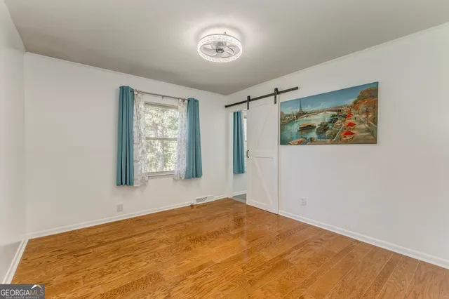 a house view with a outdoor space