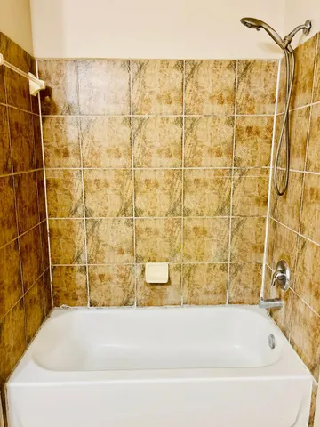 $2,950 | 9947 Valance Way, Conroe, TX 77385