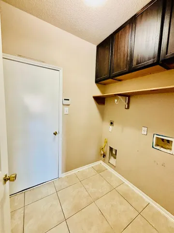 $2,950 | 9947 Valance Way, Conroe, TX 77385