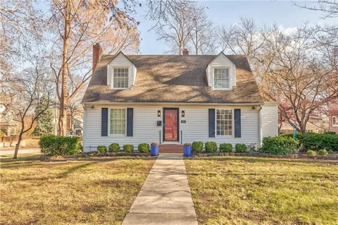 $519,000 | 6203 Morningside Drive, Kansas City, MO 64113