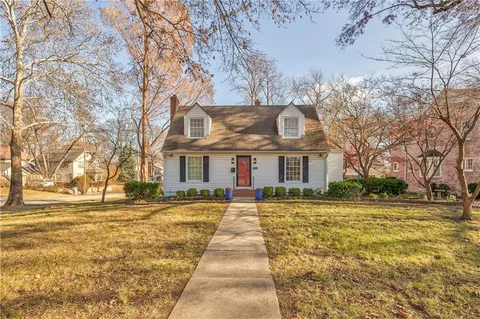 $519,000 | 6203 Morningside Drive, Kansas City, MO 64113