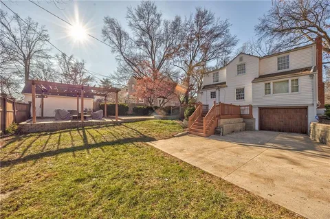 $519,000 | 6203 Morningside Drive, Kansas City, MO 64113