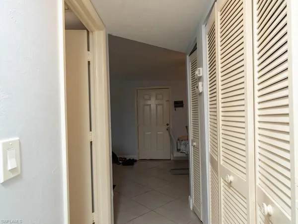 $1,800 | 1480 Green Valley Circle, Unit 204, Naples, FL 34104