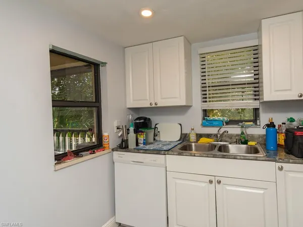 $1,800 | 1480 Green Valley Circle, Unit 204, Naples, FL 34104