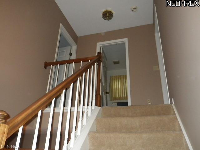 1298 Rae Road Lyndhurst, OH 44124 - Photo 16 of 25