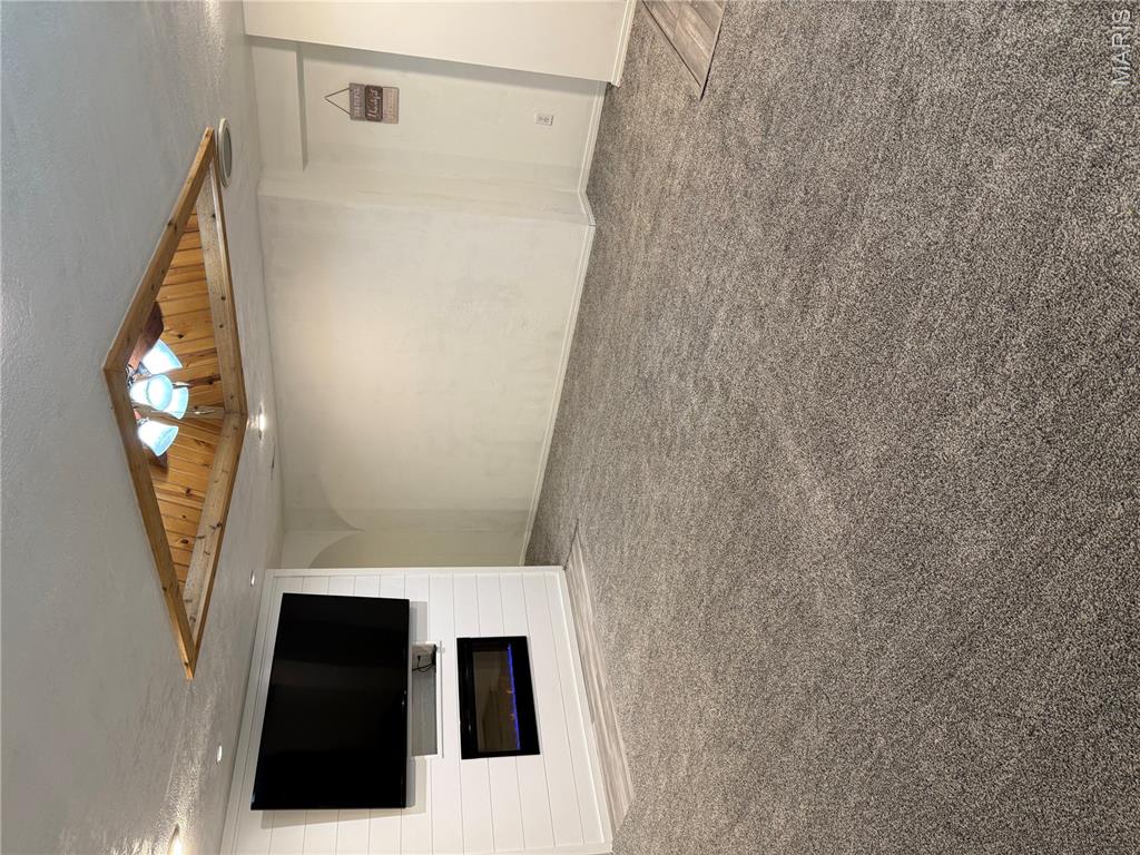 3053 West Grand Street Springfield, MO 65802 - Photo 4 of 35