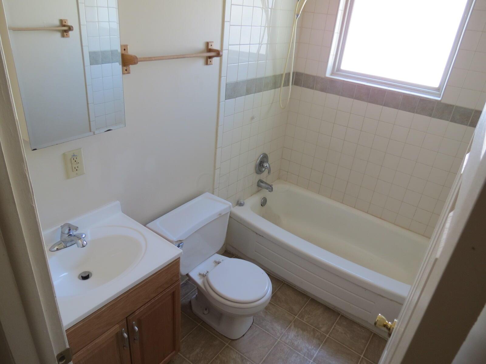 3110 Hillgate Road Columbus, OH 43207 - Photo 12 of 17 3110 hillgate (13)