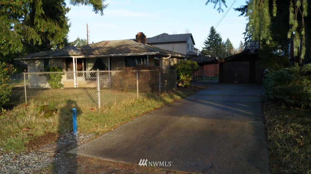 2732 Aberdeen Avenue Northeast Renton, WA 98056 - Photo 2 of 15 Gallery Image 2