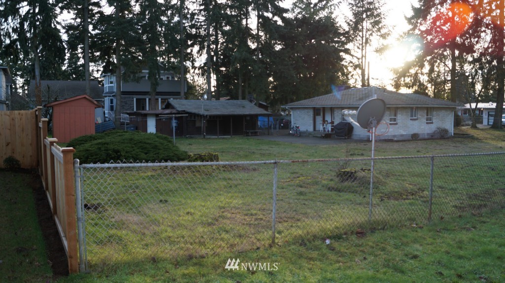2732 Aberdeen Avenue Northeast Renton, WA 98056 - Photo 5 of 15 Gallery Image 5