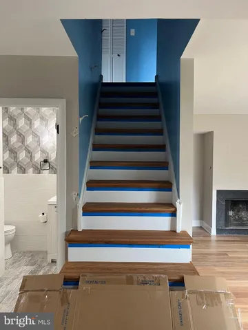 a view of entryway with a front door