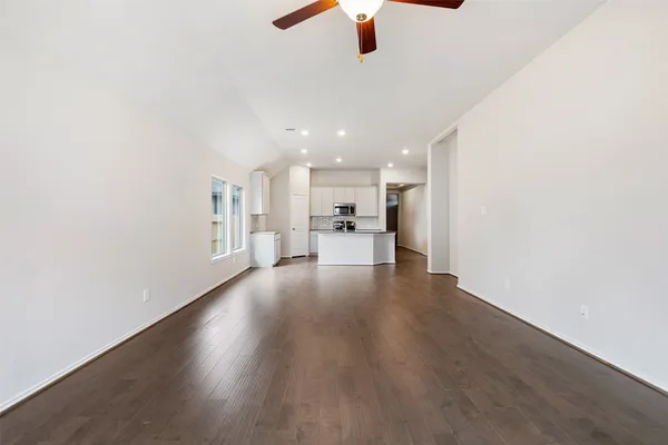 $2,325 | 2606 Prairie Star Lane, Conroe, TX 77385