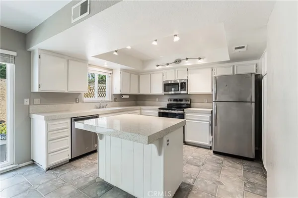 $589,000 | 7088 Seville Way, Riverside, CA 92506