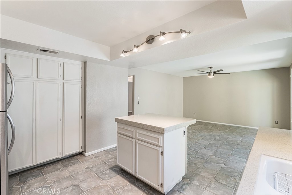 7088 Seville Way Riverside, CA 92506 - Photo 27 of 75