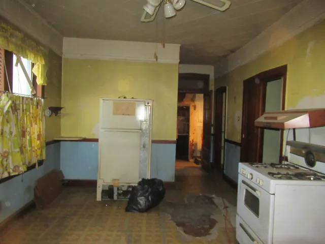 $250,000 | 2943 West 25th Place, Chicago, IL 60623