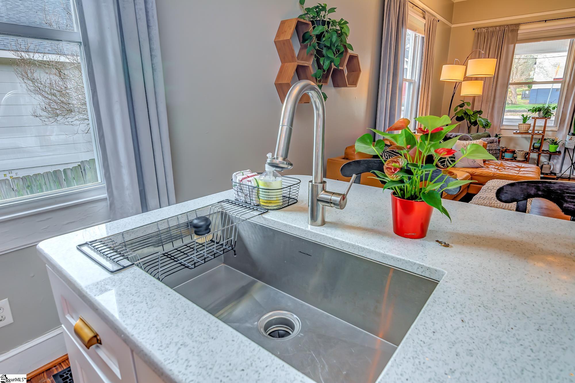 252 Reeves Street Greenville, SC 29605 - Photo 15 of 36 Gallery Image 15