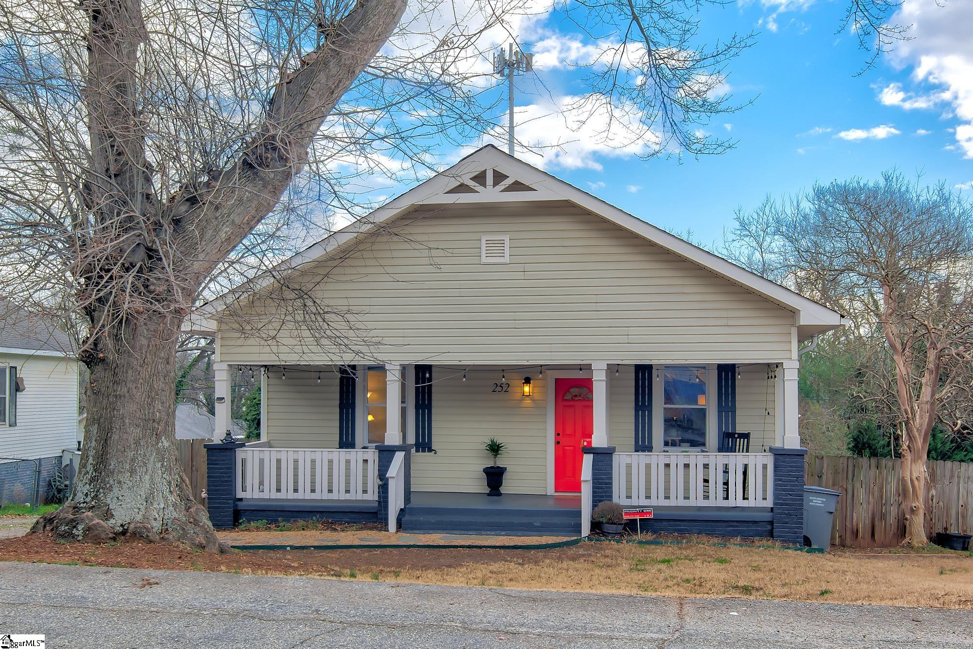 252 Reeves Street Greenville, SC 29605 - Photo 2 of 36 Gallery Image 2