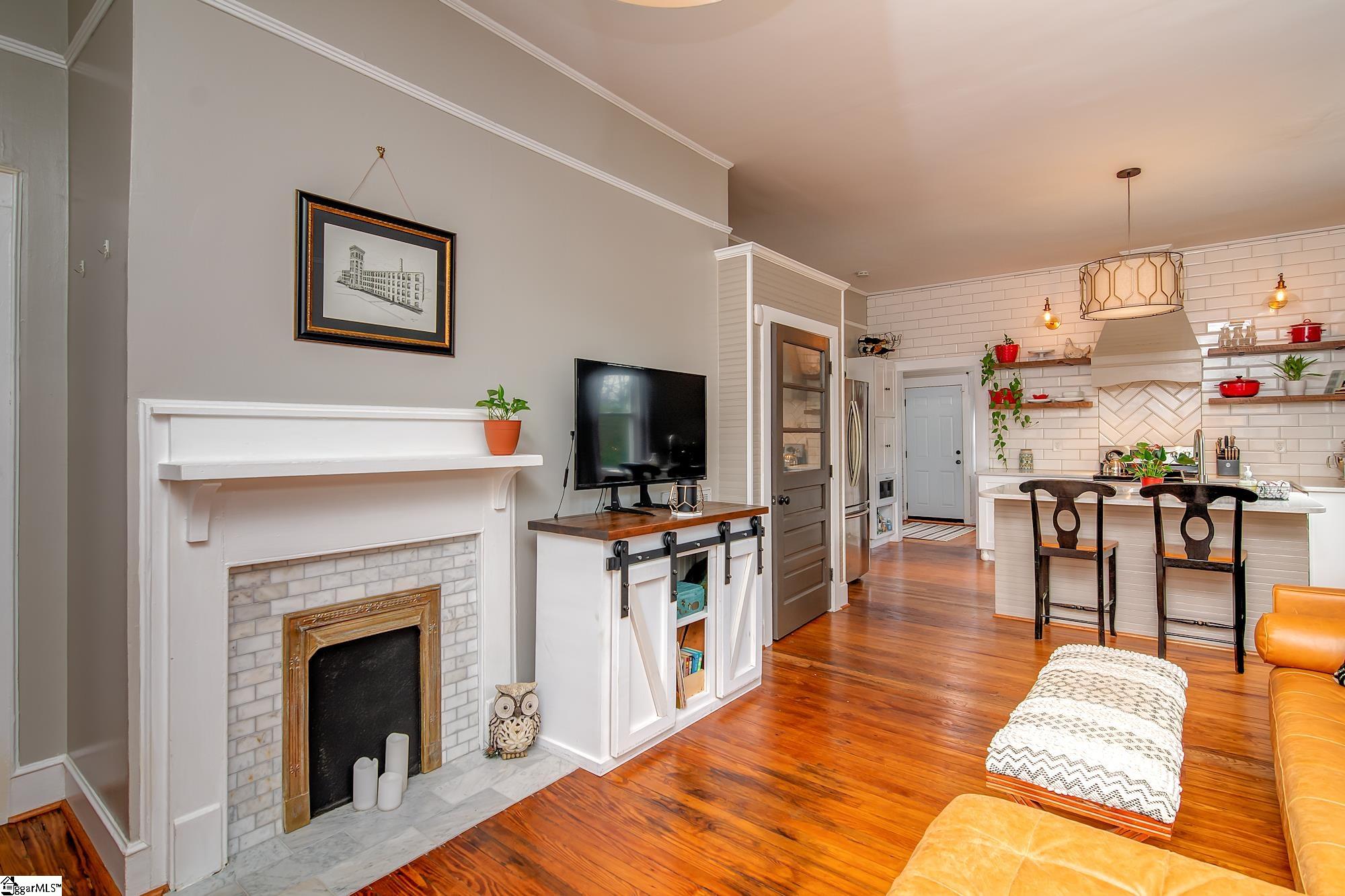 252 Reeves Street Greenville, SC 29605 - Photo 5 of 36 Gallery Image 5