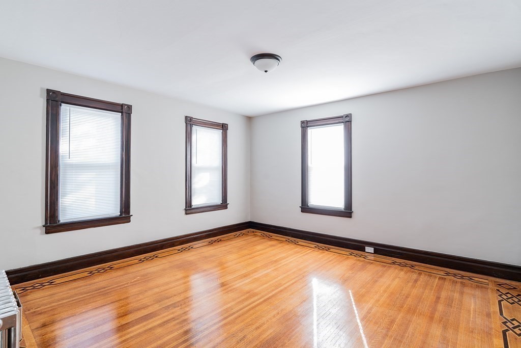 72 Mapledell Street Springfield, MA 01109 - Photo 9 of 19 Gallery Image 9