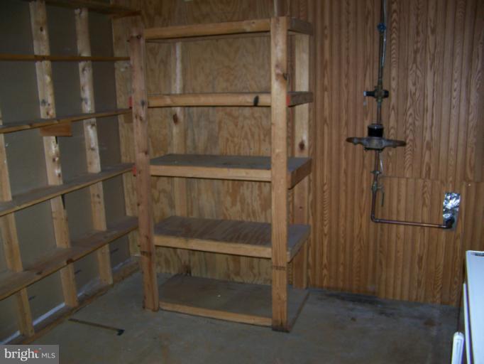 14550 Farmcrest Place Silver Spring, MD 20905 - Photo 5 of 25 Storage room