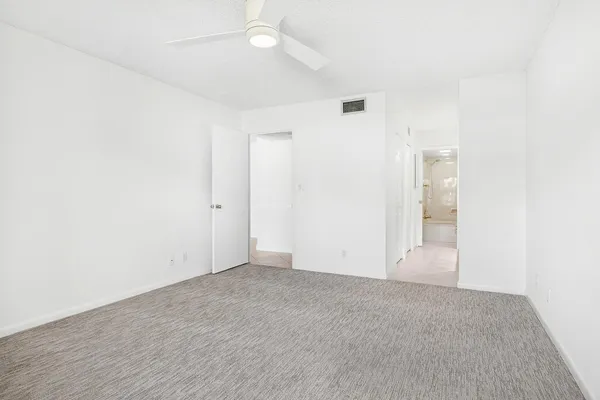 $195,000 | 5021 Oakhill Lane, Unit 115, Delray Beach, FL 33484