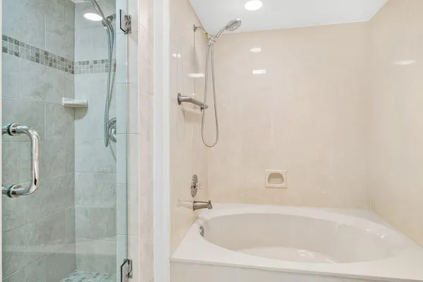 $195,000 | 5021 Oakhill Lane, Unit 115, Delray Beach, FL 33484