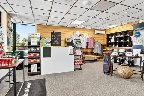 $235,000 | 5021 Oakhill Lane, Unit 115, Delray Beach, FL 33484