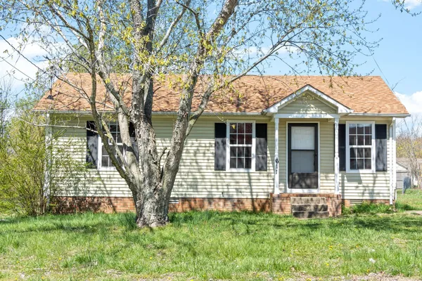 $1,200 | 611 Artic Avenue, Oak Grove, KY 42262