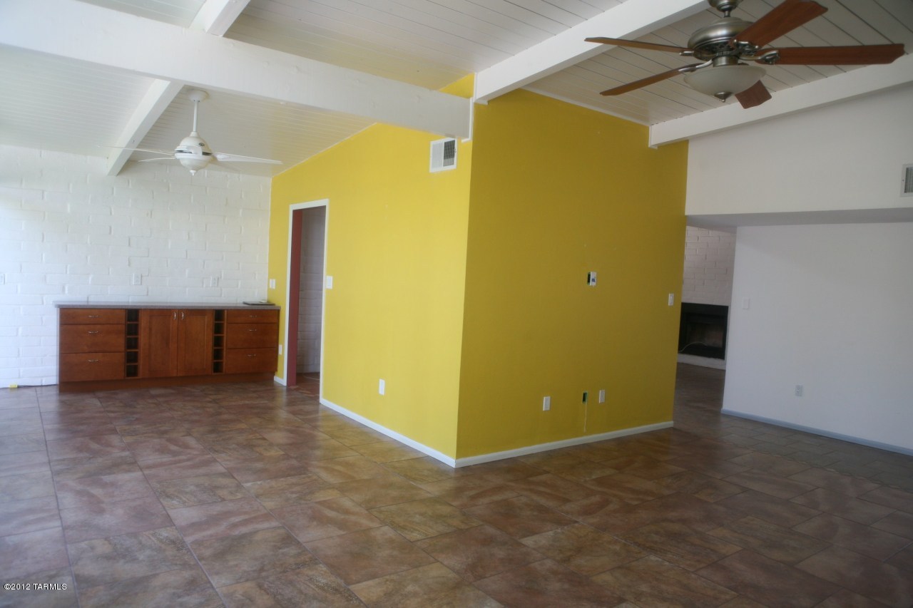 8701 East Lancaster Road Tucson, AZ 85715 - Photo 12 of 26 Gallery Image 12