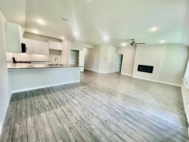 $2,395 | 525 Ardsley Lane, Forney, TX 75126