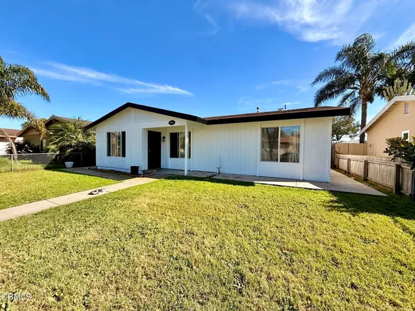 $699,000 | 510 Fairbourne Place, Oxnard, CA 93033