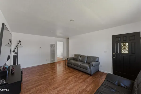 $699,000 | 510 Fairbourne Place, Oxnard, CA 93033