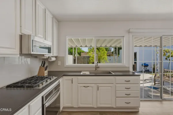 $699,000 | 510 Fairbourne Place, Oxnard, CA 93033