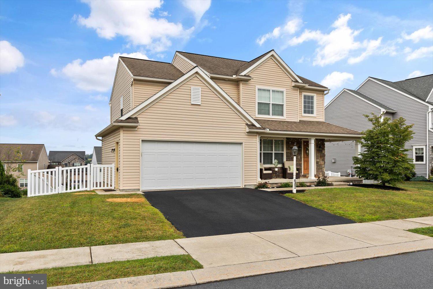 682 Hamaker Road Manheim, PA 17545 - Photo 3 of 41