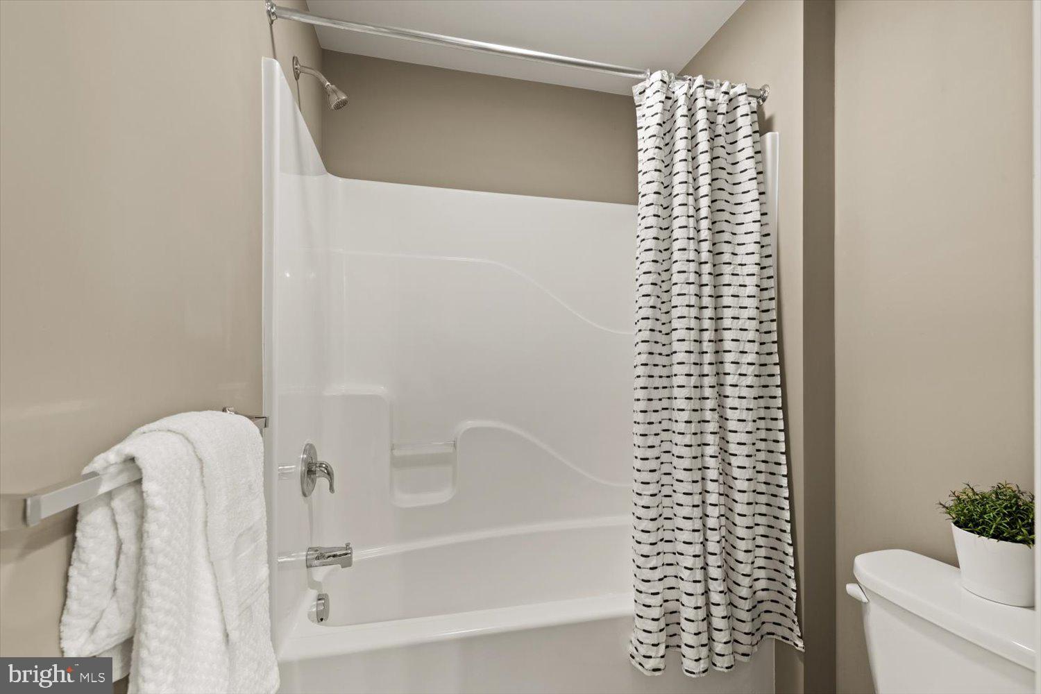 682 Hamaker Road Manheim, PA 17545 - Photo 32 of 41