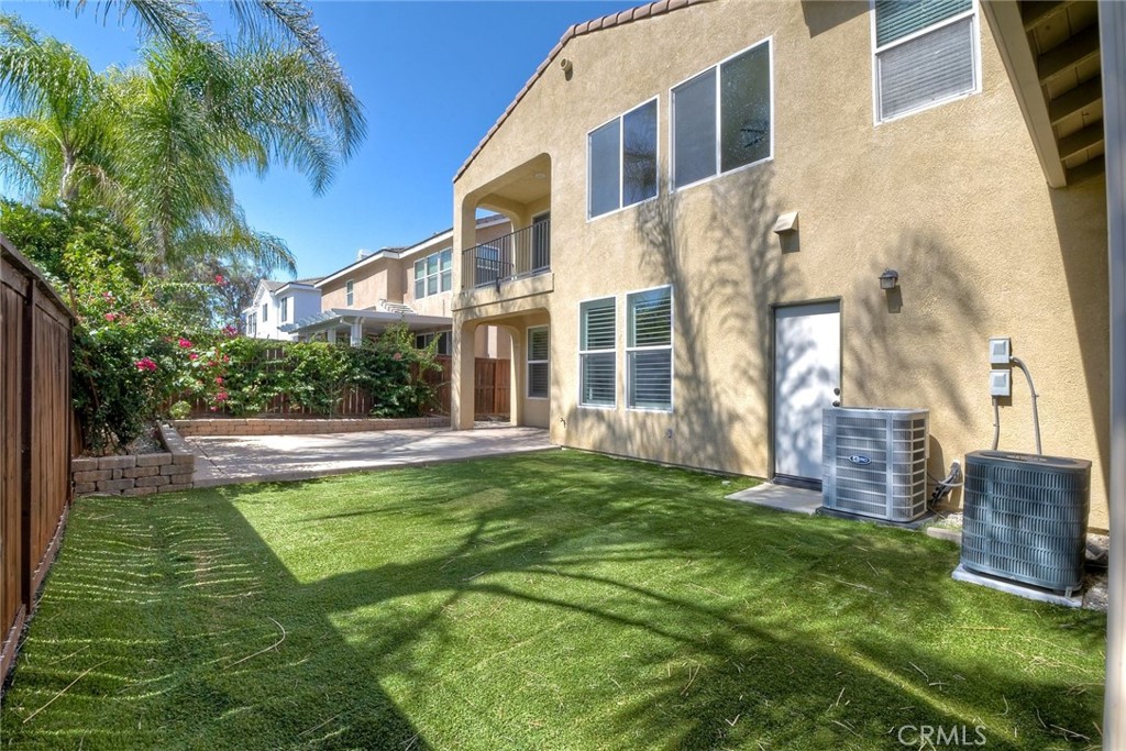 28961 Savannah Drive Temecula, CA 92591 - Photo 41 of 54 a view of a house with a swimming pool