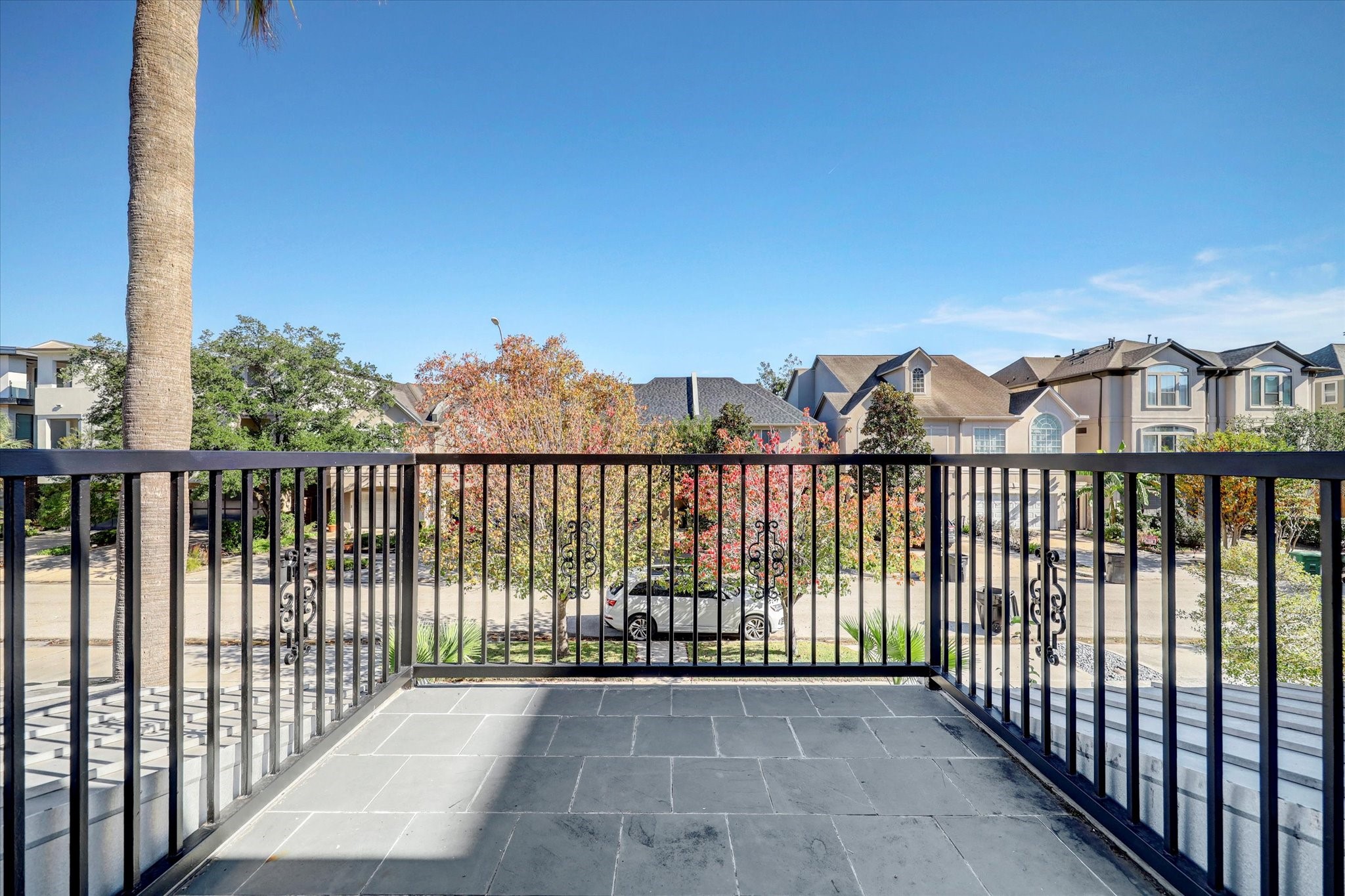 2622 Westgate Drive Houston, TX 77098 - Photo 16 of 20 a view of a city from a balcony