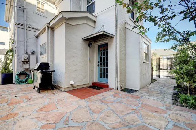 a view of a entryway of a house
