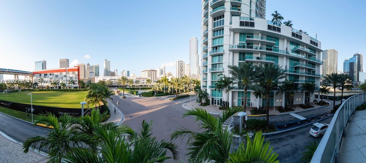 90 Southwest 3rd Street, Unit TH301 Miami, FL 33130 - Photo 15 of 17 Photo 15