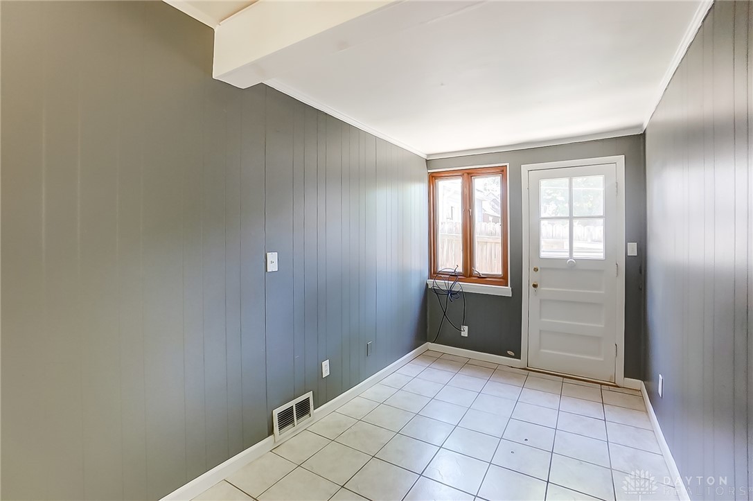726 Devonshire Road Dayton, OH 45419 - Photo 12 of 40