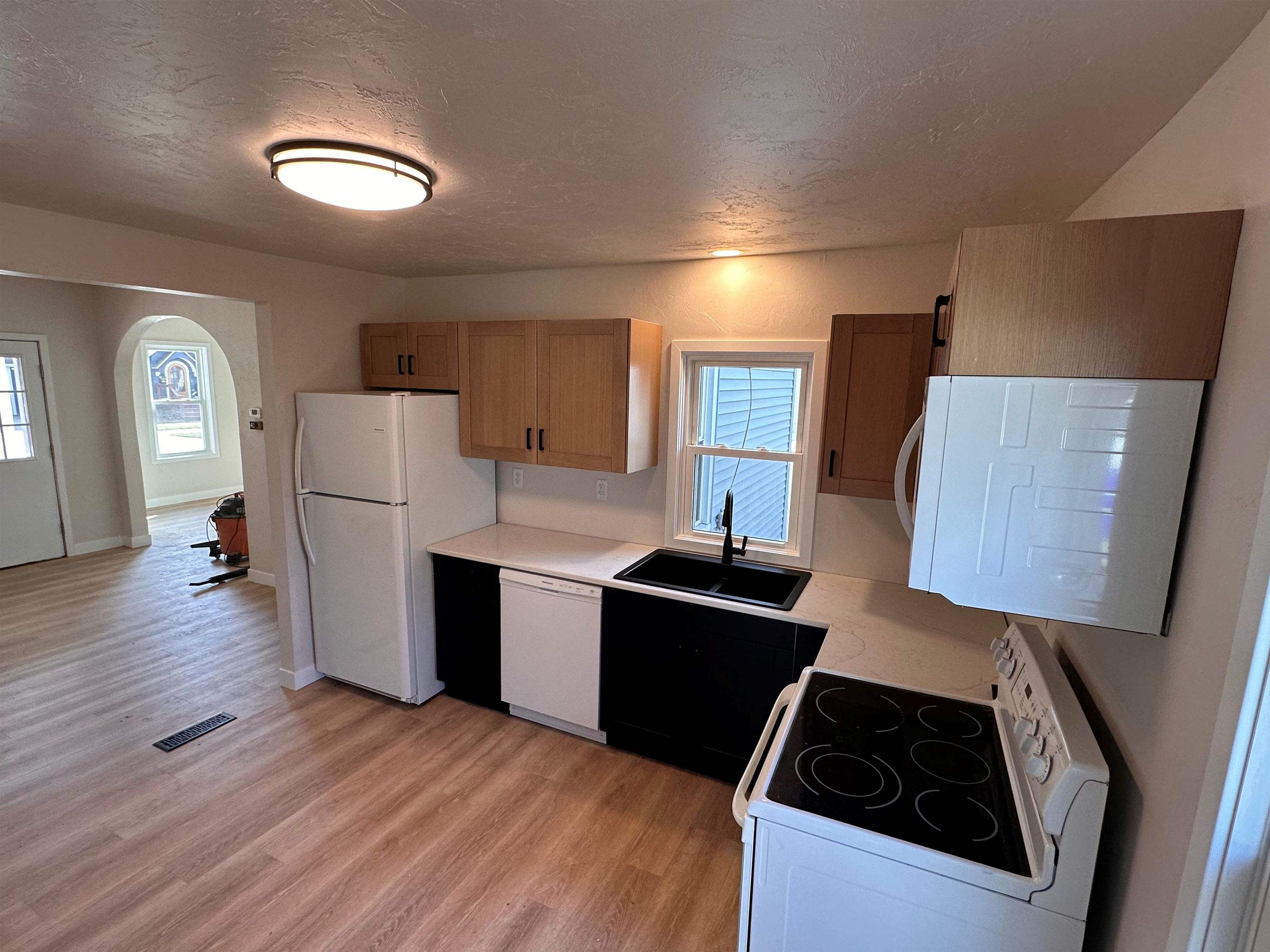 314 East Winnebago Street Appleton, WI 54911 - Photo 12 of 17