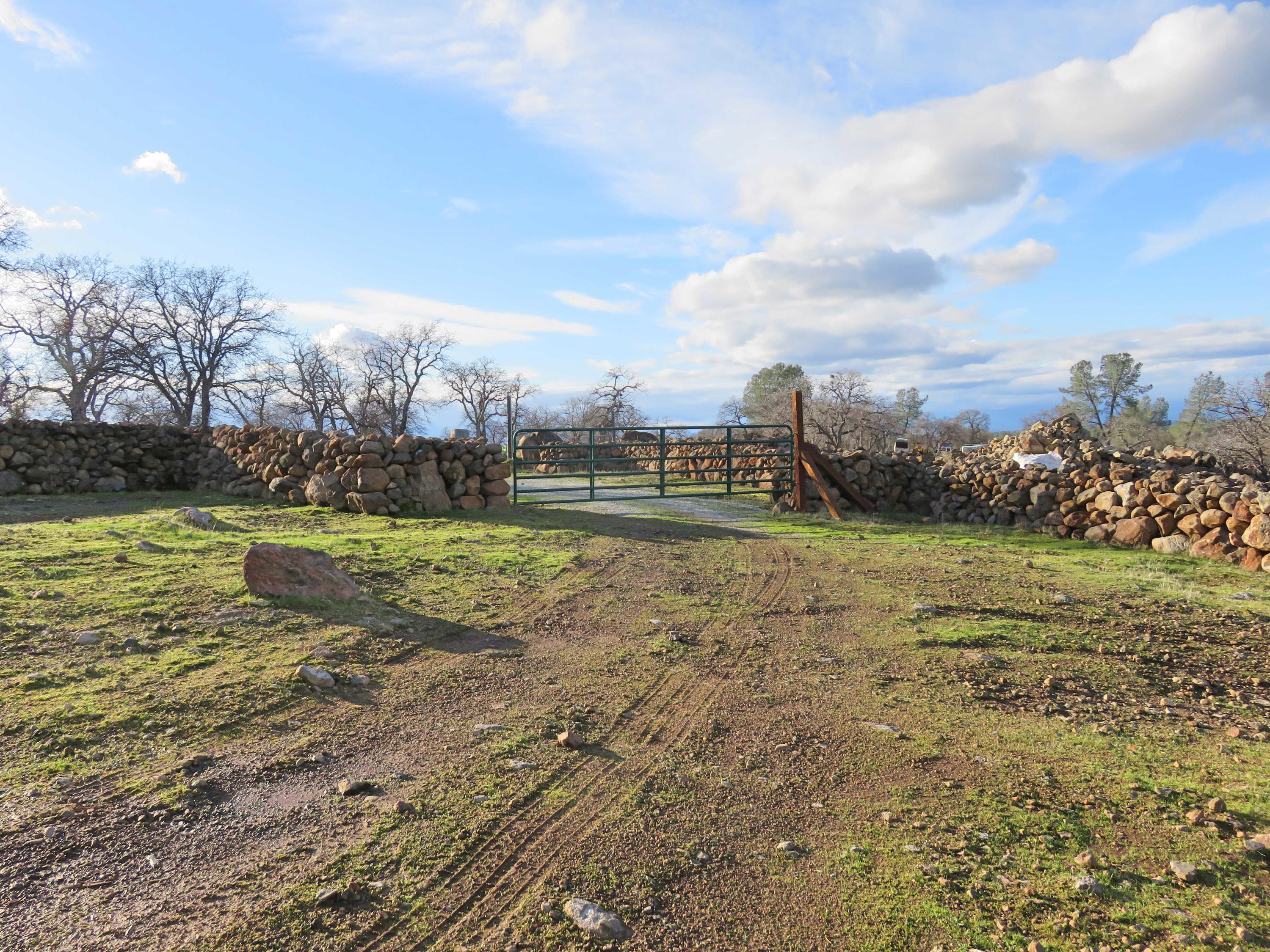 156-acres Wildcat Road Shingletown, CA 96088 - Photo 8 of 65 Gate